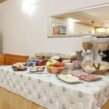Hotel Caravasc