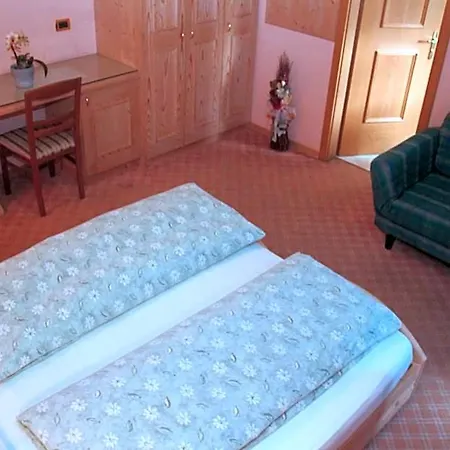 Hotel Caravasc 3*