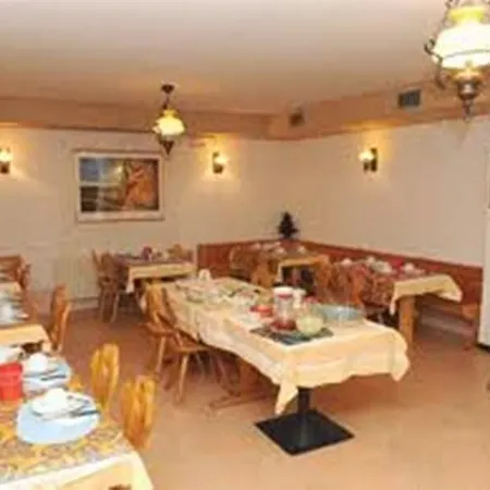 Caravasc Hotel 3*